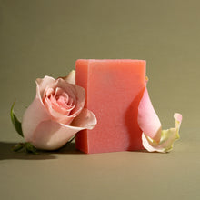 Carica l'immagine nel visualizzatore di Gallery, SAPONE NATURALE  Rosa
